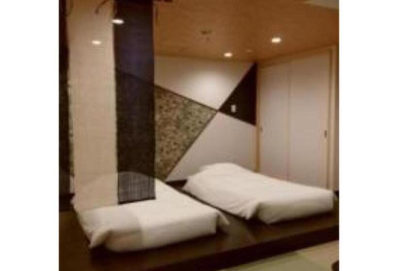 Семейный Номер Deluxe, Ueno First City