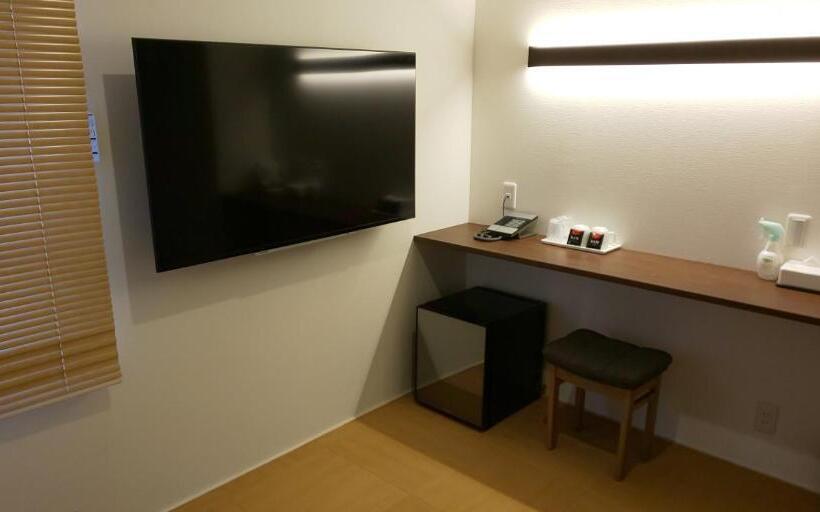 豪华房间, Ueno First City