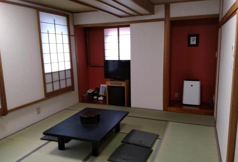 家庭间, Ueno First City