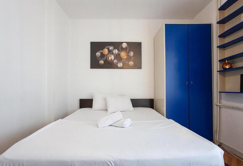 اتاق استاندارد با سرویس بهداشتی مشترک, Urban Hostel & Apartments