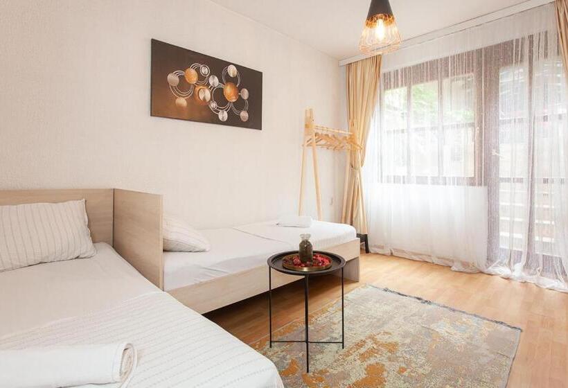 اتاق استاندارد, Urban Hostel & Apartments