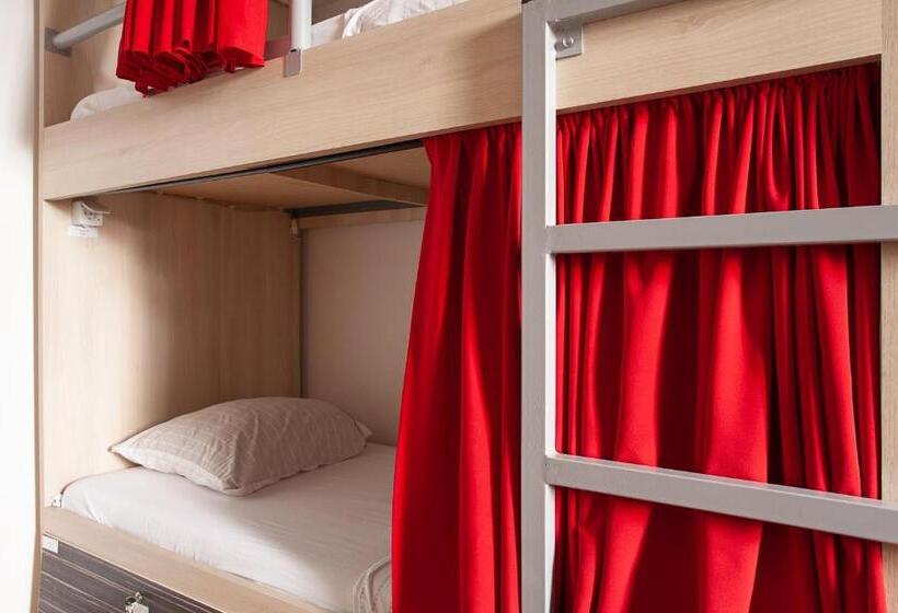 تختخواب در اتاق مشترک, Urban Hostel & Apartments