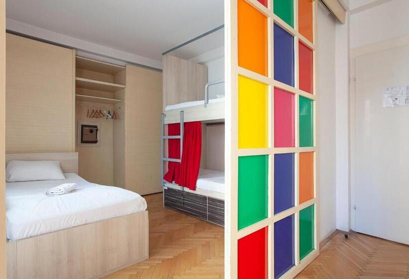 تختخواب در اتاق مشترک, Urban Hostel & Apartments