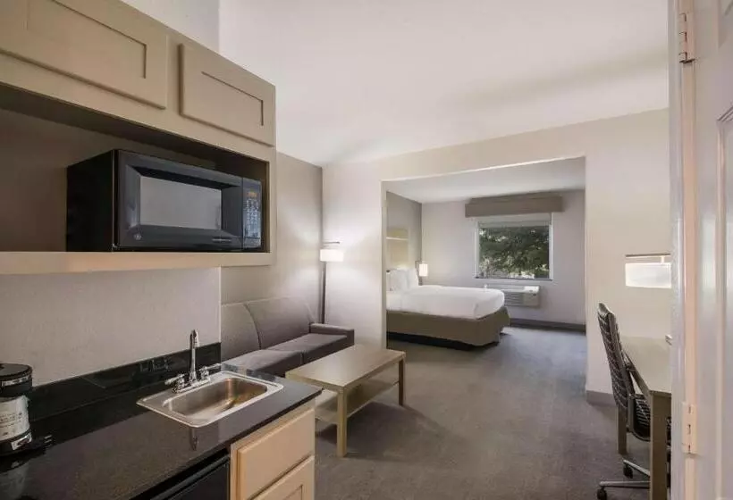 اتاق استاندارد با تخت بزرگ, Best Western Plus Killeen/fort Cavazos Hotel & Suites