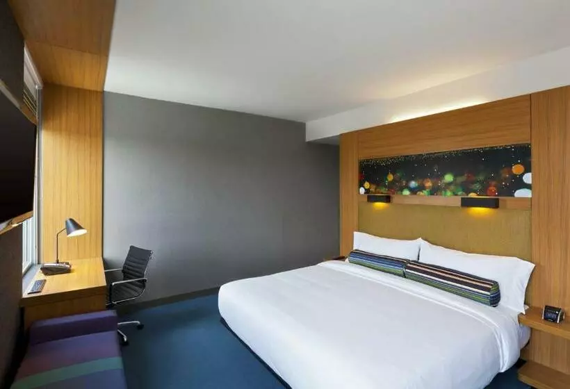 キングサイズベッドのスタンダードルーム, Aloft Bogota Airport