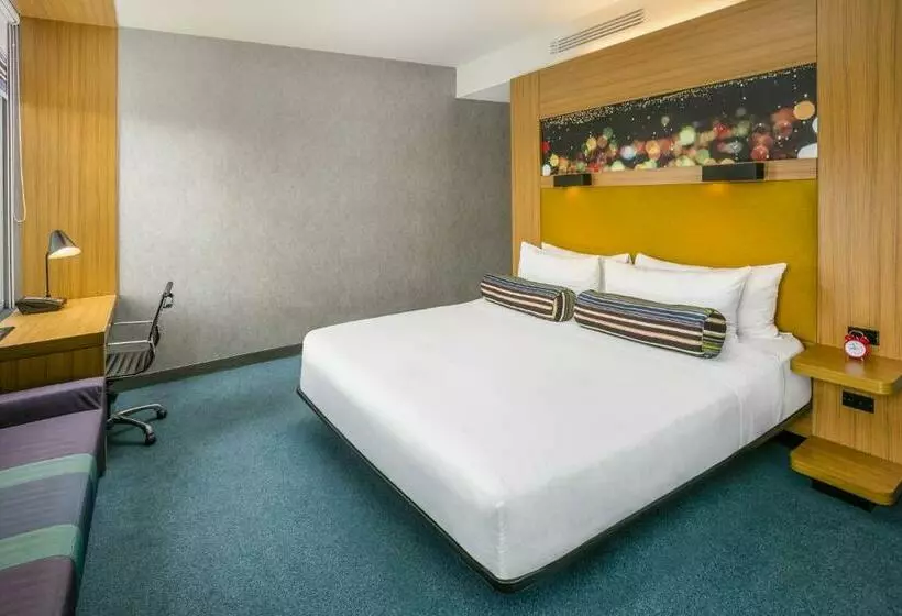 キングサイズベッドのスタンダードルーム, Aloft Bogota Airport