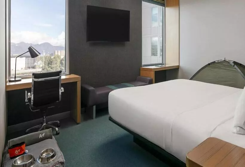 キングサイズベッドのスタンダードルーム, Aloft Bogota Airport