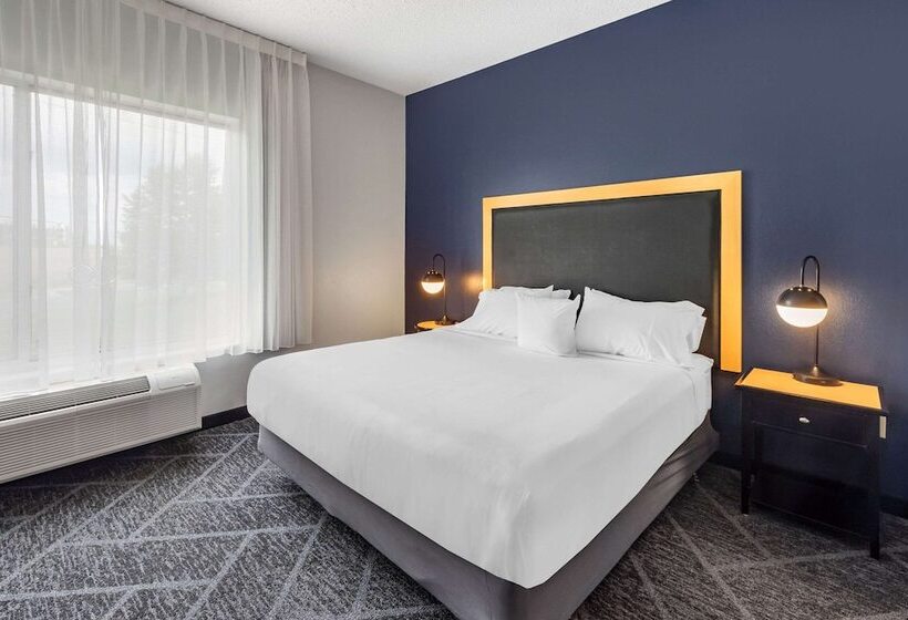 جناح, Cambria Hotel Minneapolis Maple Grove