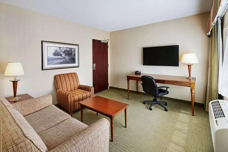 景色の見えるスイートルーム, Doubletree By Hilton Front Royal Blue Ridge Shadows