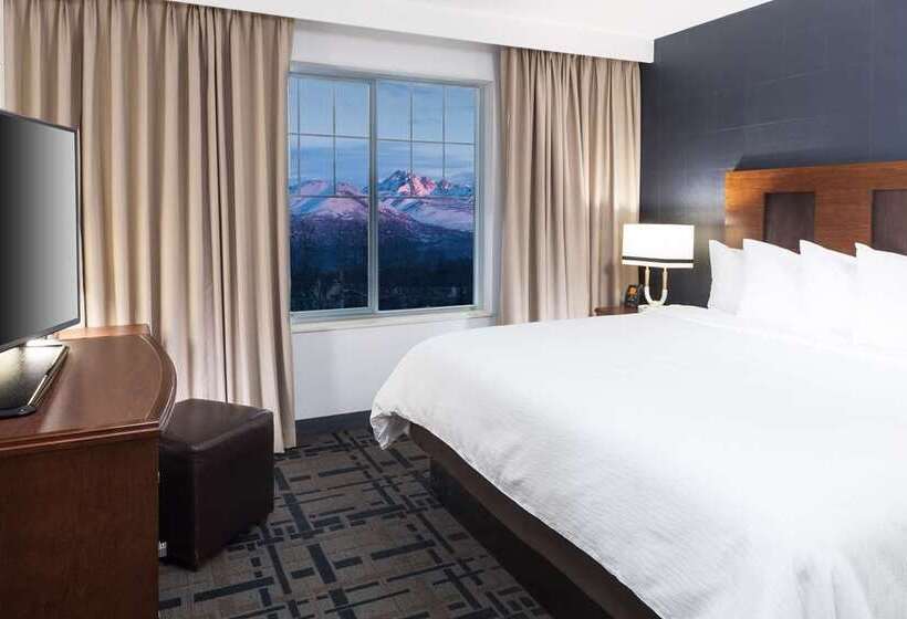 스위트 킹사이즈 침대, Doubletree By Hilton Front Royal Blue Ridge Shadows