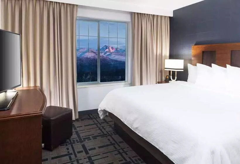 キングサイズベッドのスイートルーム, Doubletree By Hilton Front Royal Blue Ridge Shadows