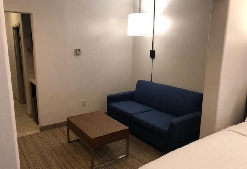 스위트, Holiday Inn Express & Suites Rio Grand By Ihg