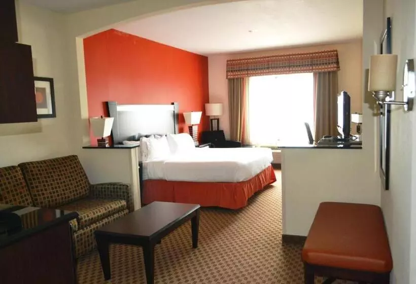 キングサイズベッドのスイートルーム, Holiday Inn Express Hotel And Suites   Odessa, An Ihg