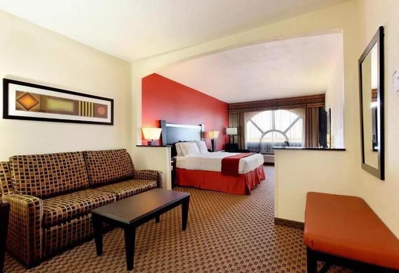 キングサイズベッドのスイートルーム, Holiday Inn Express Hotel And Suites   Odessa, An Ihg