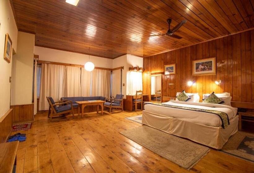 سوئیت با بالکن, Negi S Mayflower A Heritage Since 1965