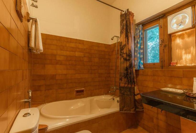 سوئیت با بالکن, Negi S Mayflower A Heritage Since 1965