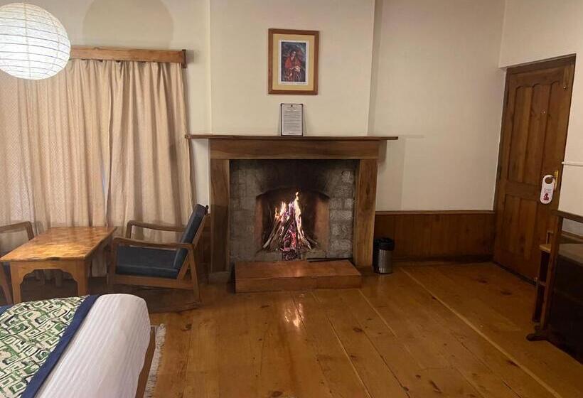 سوئیت با بالکن, Negi S Mayflower A Heritage Since 1965