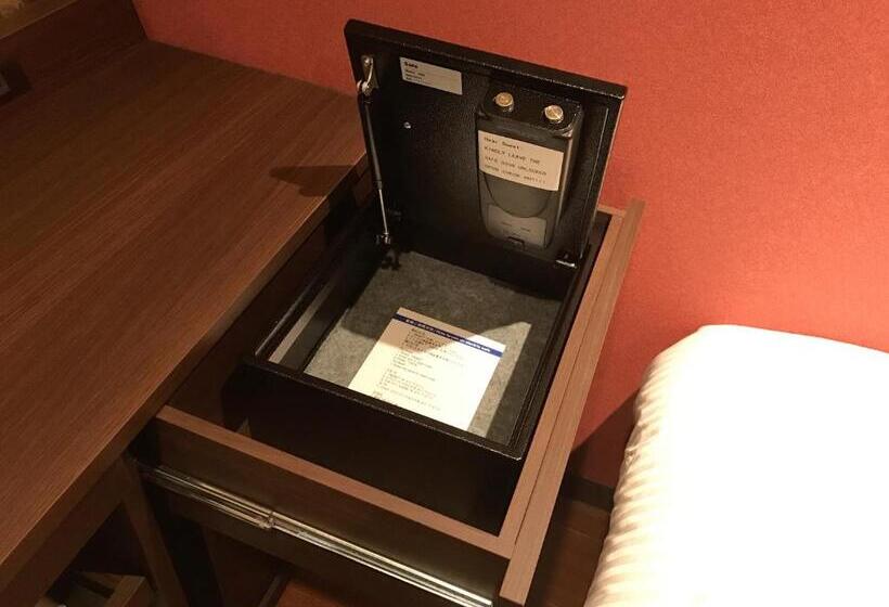 Номер Superior, Red Roof Inn Kamata / Haneda Tokyo