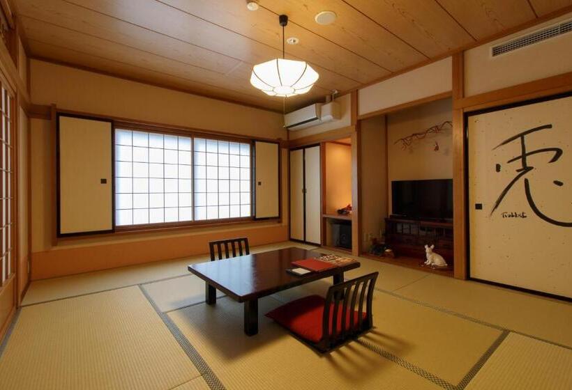 Quarto Familiar, Oyado Koto No Yume