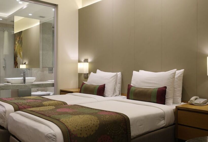 Номер Superior, The Imperial Palace