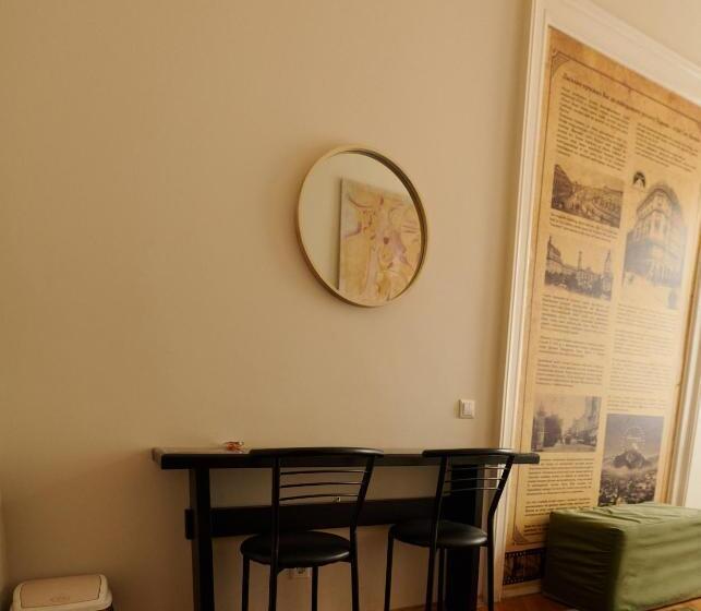 اتاق استاندارد, Old City Hostel