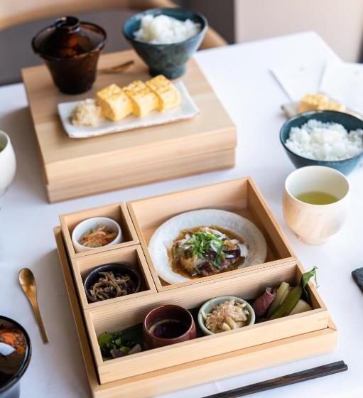 스탠다드 룸 공원 전망, The Tower Hotel Nagoya