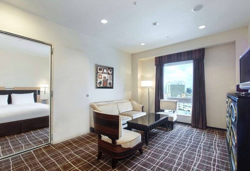 套房, Doubletree By Hilton Hotel Naha