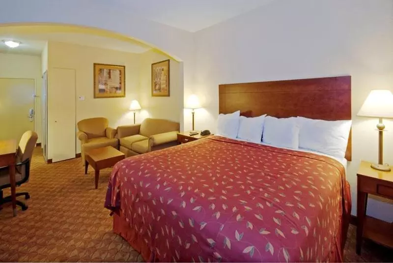 キングサイズベッドのスイートルーム, Americas Best Value Inn & Suites Livingston