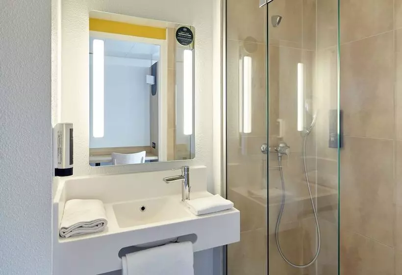 Standard Neljän Hengen Huone, B&b Hotel Paris Nord Gonesse Parc des Expos 3 étoiles