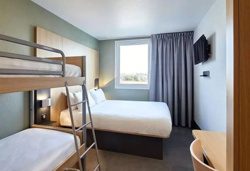 Standard Neljän Hengen Huone, B&b Hotel Paris Nord Gonesse Parc des Expos 3 étoiles