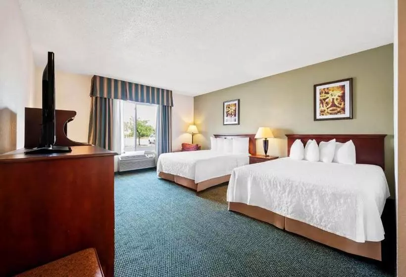 Standard-invahuone, Best Western Annawan Inn