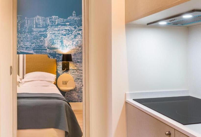 Студия Стандарт, Best Western Hotel Du Roy D Aragon