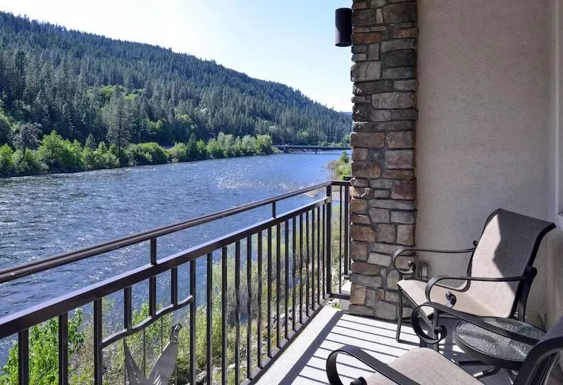 ２ダブルベッドのスタンダードルーム, Best Western Lodge At River S Edge