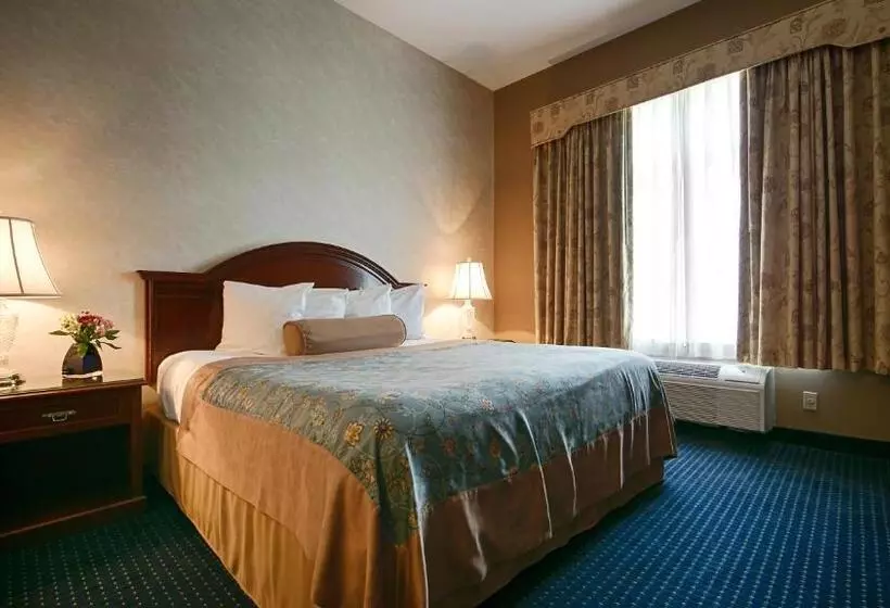キングサイズベッドのスイートルーム, Best Western Plus Mentor Cleveland Northeast