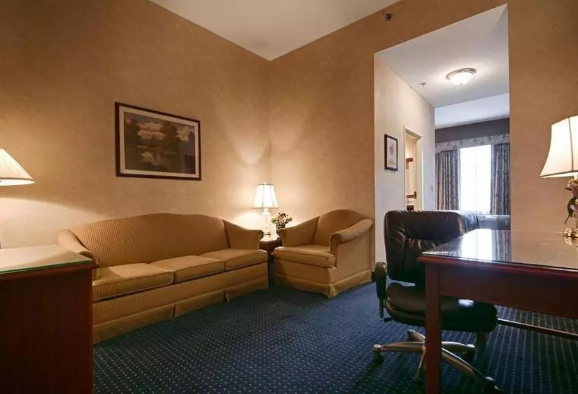 キングサイズベッドのスイートルーム, Best Western Plus Mentor Cleveland Northeast