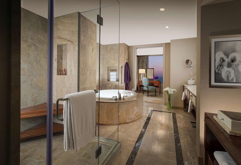 سوئیت پریمیوم, Conrad Macao