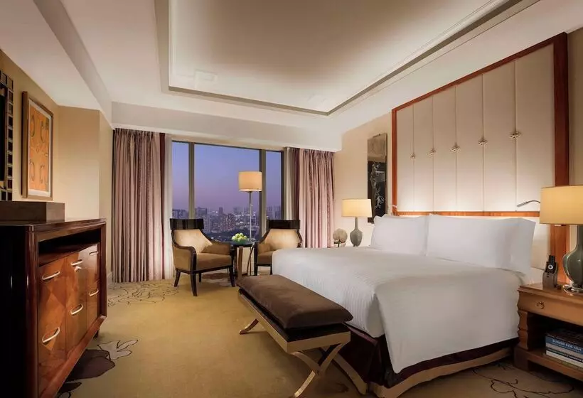 سوئیت پریمیوم, Conrad Macao