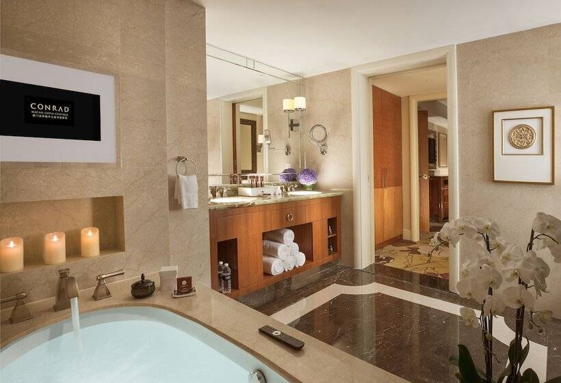 سوئیت پریمیوم, Conrad Macao