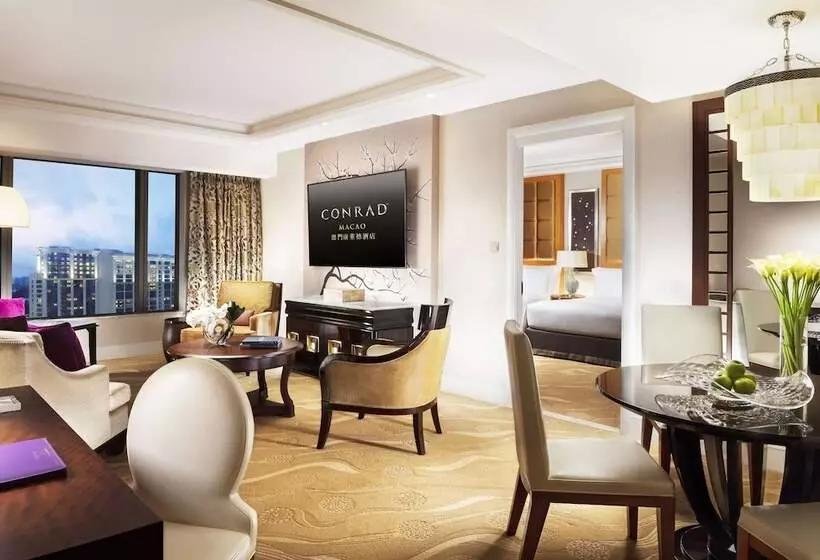 سوییت لوکس, Conrad Macao