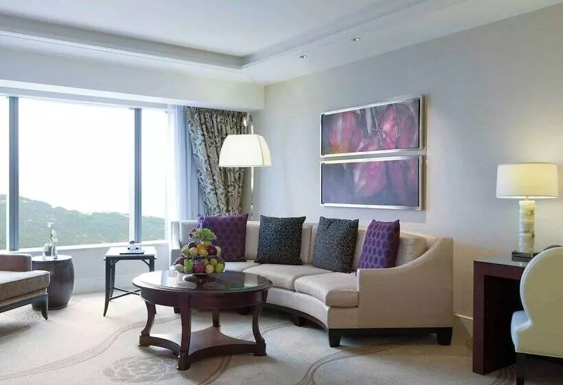 سوییت لوکس, Conrad Macao