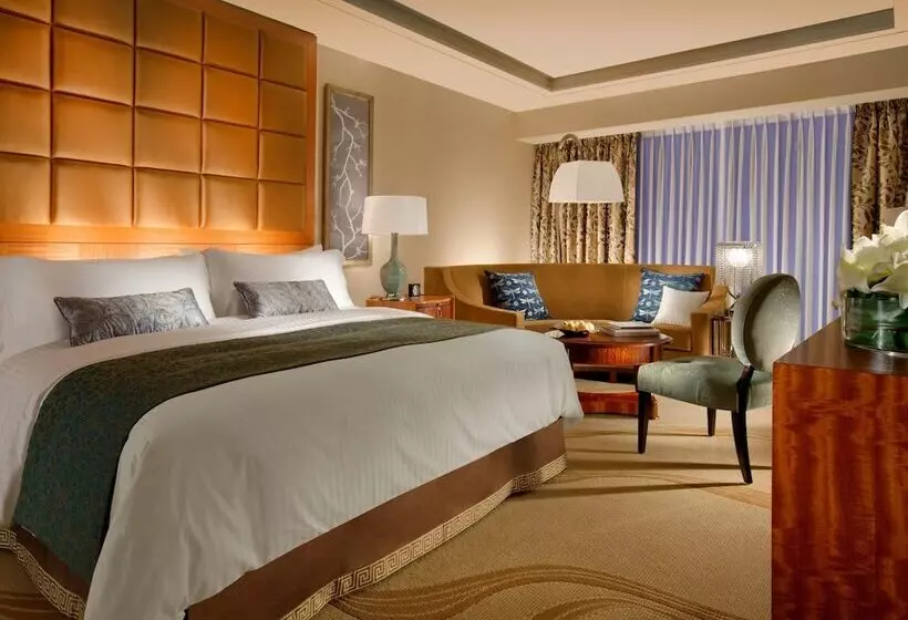 اتاق لوکس با تخت بزرگ, Conrad Macao