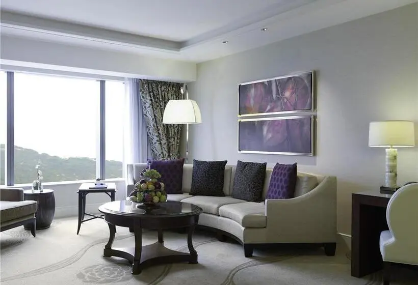 سوییت لوکس, Conrad Macao