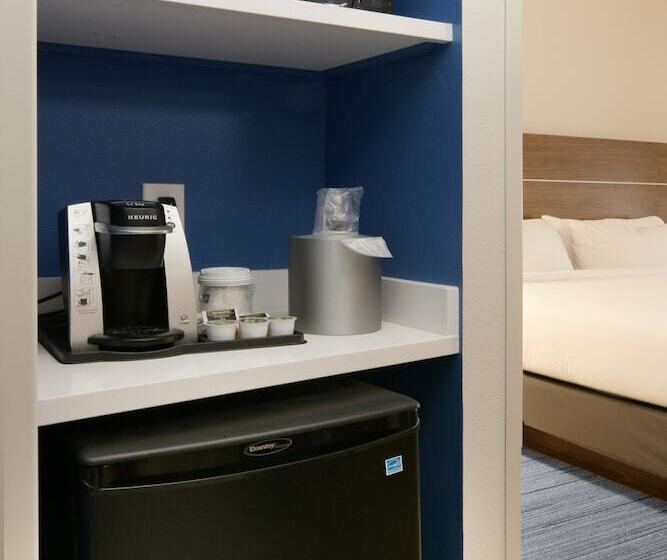 Номер Стандарт, Holiday Inn Express & Suites   Williamstown   Glassboro, An Ihg