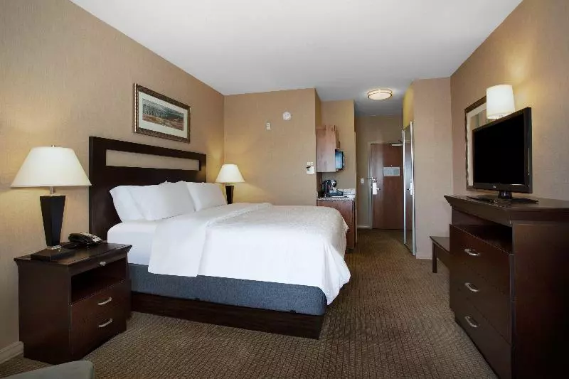 キングサイズベッドのエクゼクティブルーム, Holiday Inn Laramie, An Ihg