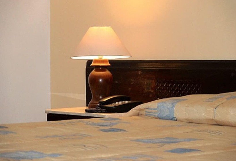 اتاق استاندارد, Kenya Bay Beach