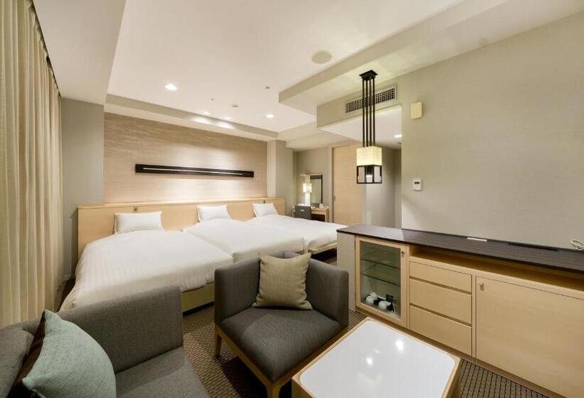 חדר סטנדרט לשלושה, Kkr Hotel Kanazawa