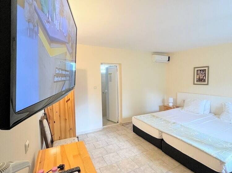 Economy Interior Room, Lotus Family Hotel   Free Parking