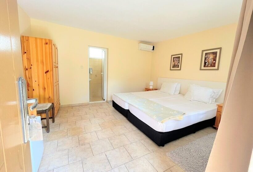 Economy Interior Room, Lotus Family Hotel   Free Parking