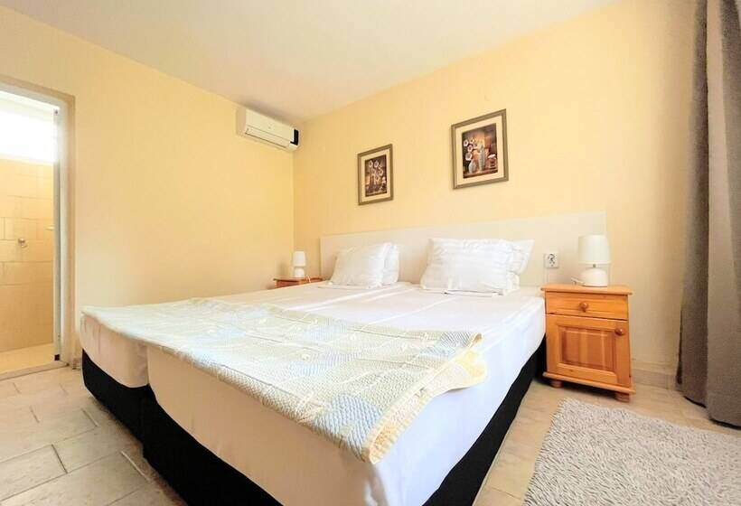 Economy Interior Room, Lotus Family Hotel   Free Parking