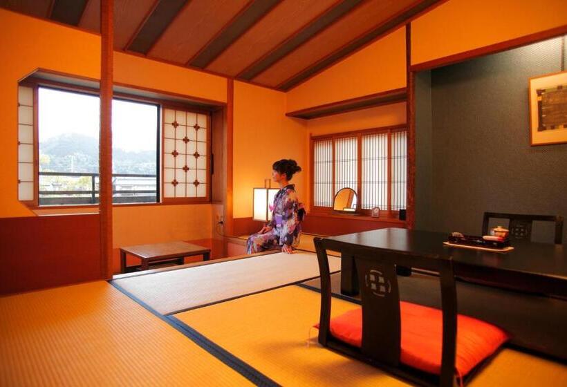 スタンダードルーム, Onishiya Suishoen